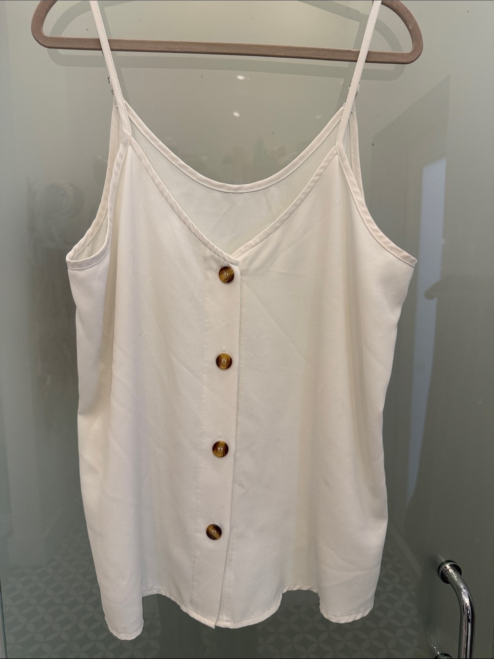 Women's Cream Button-Front Spaghetti Strap Tank Top